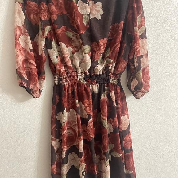 Kate and Lilly Sheer Floral  Dress Size 12 - Picture 8 of 9